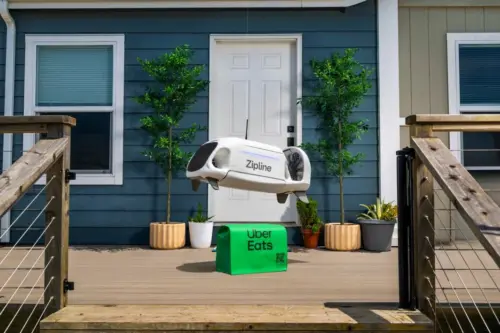 Uber Hợp Tác Với Zipline Để Giao Hàng Bằng Drone Cho Uber Eats