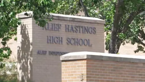 Sự cố nghiêm trọng giữa nhân viên và học sinh tại Trường Trung học Hastings, Alief ISD