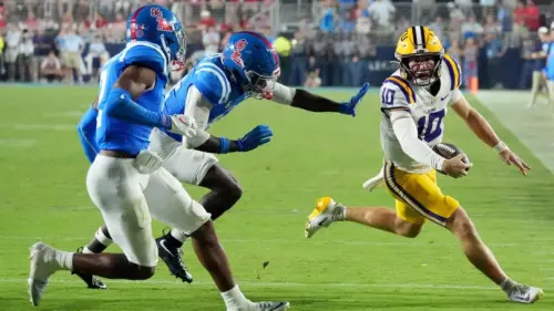 Trinidad Chambliss dẫn dắt Mississippi vượt qua LSU 32-24 trong ngày Lane Kiffin trở lại Ole Miss