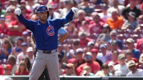 Alex Bregman nhập viện kiểm tra sau khi bị bóng đánh vào mặt