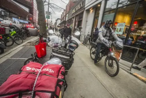 DoorDash Thỏa Thuận Bồi Thường 131.5 Triệu Đô Tại New York