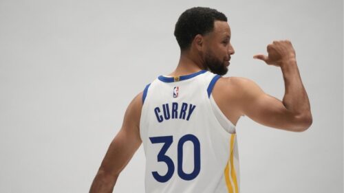 Stephen Curry Chấp Nhận Lương Thấp Hơn Để Ở Lại Warriors Đến Cuối Sự Nghiệp