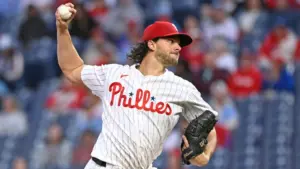 Hy vọng dự vé vớt của Phillies bị trì hoãn khi Nola và hàng công thi đấu yếu kém trước Brewers