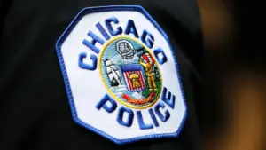 Cảnh sát Chicago bị đình chỉ vì có hành vi xúc phạm và khám xét trái phép người đi đường