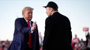 Tổng Thống Donald Trump mua và bán cổ phiếu SpaceX hồi tháng Bảy