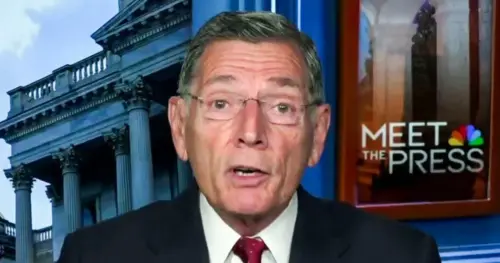 Thượng nghị sĩ Barrasso cho rằng việc Tổng thống Trump cấm nhà báo vào Tòa Bạch Ốc không vi phạm hiến pháp