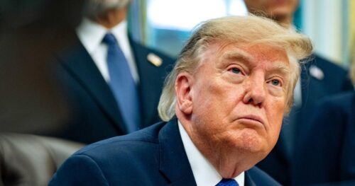 Quảng Cáo Truyền Hình Ủng Hộ Trump Được Chi Trả Bằng Tiền Ngân Sách Hải Quan