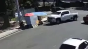 Hai người bị thương trong vụ đụng xe bỏ chạy gây hư hại quán ăn ở East Palo Alto