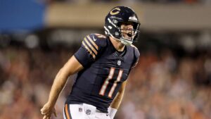 Trận thắng của Case Keenum trước Eagles nên là lời nhắn cho Bears: Đừng vội đưa Caleb Williams trở lại