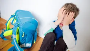 Giúp trẻ giảm gánh nặng tâm lý trong năm học mới