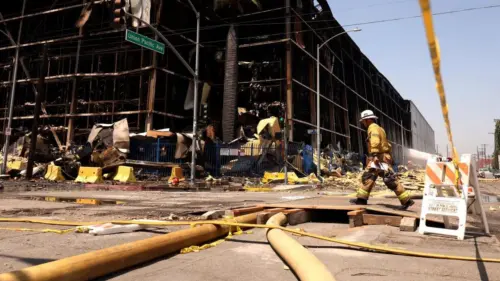 Báo cáo mới về kim loại trong Sông Los Angeles sau vụ cháy kho ở Boyle Heights