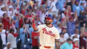 Cách bình chọn cho Kyle Schwarber nhận Giải thưởng Roberto Clemente