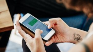 WhatsApp triển khai tính năng kiểm soát chặt chẽ cho phụ huynh để đối phó với luật về độ tuổi