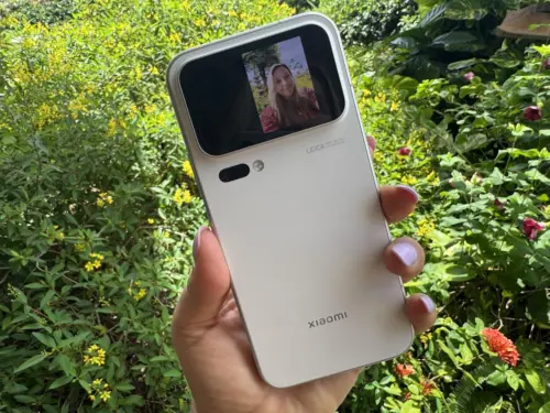 Xiaomi 18 Pro Max: Màn hình phụ phía sau là điểm nhấn