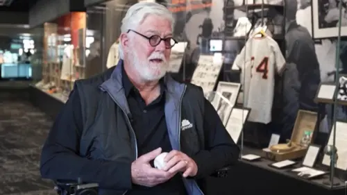 Giọng ca huyền thoại của đội Giants, Mike Krukow, nói lời chia tay vào cuối tháng 9