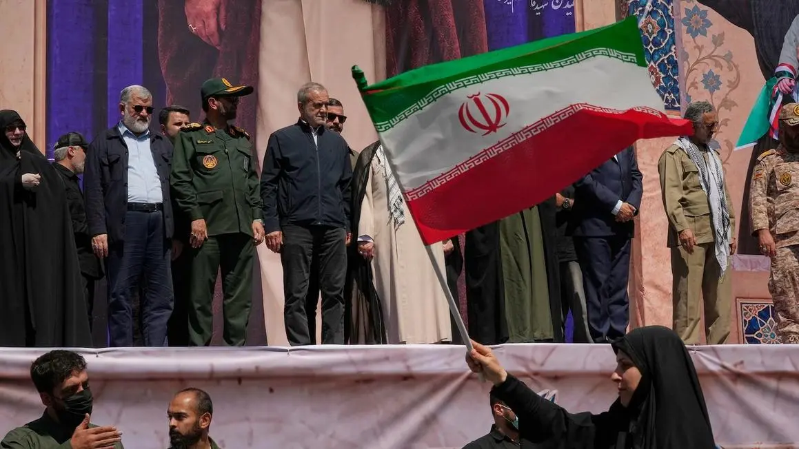 Cập nhật tình hình Iran: Trump một lần nữa phủ nhận Mỹ thiếu đạn dược