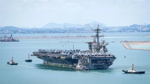 Tám thành viên Hải quân Hoa Kỳ cố gắng tự sát trên tàu USS Lincoln trong đợt triển khai kéo dài