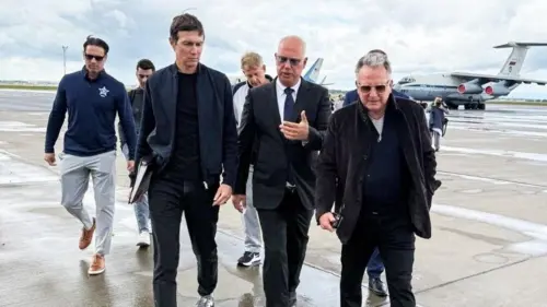 Đặc phái viên Hoa Kỳ đến Moscow và Kyiv tìm giải pháp hòa bình cho cuộc chiến Nga-Ukraine