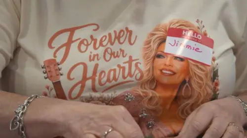 Cộng đồng phụ nữ Houston tưởng nhớ huyền thoại nhạc đồng quê Dolly Parton