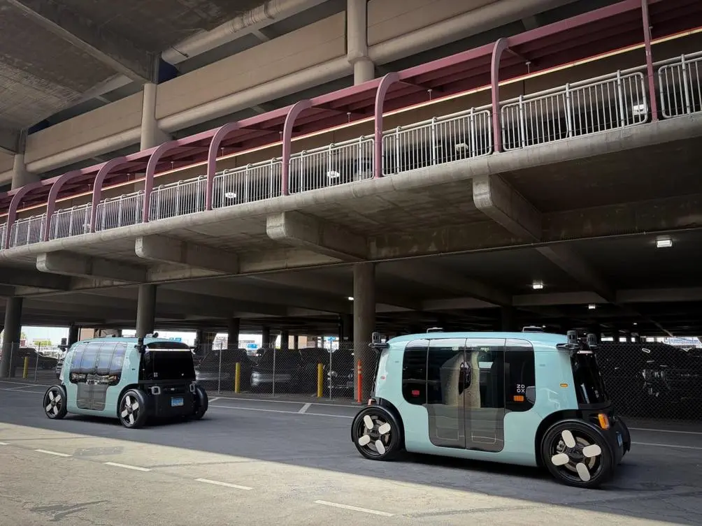 Zoox của Amazon mở rộng dịch vụ robotaxi đến sân bay Las Vegas