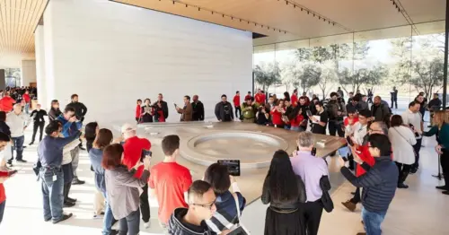 Apple Loại Bỏ Trải Nghiệm Thực Tế Tăng Cường Tại Trung Tâm Du Khách Apple Park