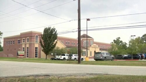 Phụ huynh ở Tomball mất niềm tin vào lãnh đạo trường học vì ghi âm lời lẽ thiếu chuyên nghiệp