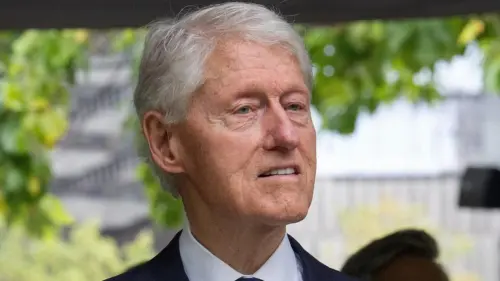 Cựu Tổng thống Bill Clinton chỉ trích mạnh mẽ hành động của Tổng thống Donald Trump