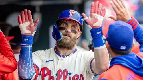 Giải đấu MLB: Philadelphia Phillies và Houston Astros giành vé vào Vòng loại trực tiếp