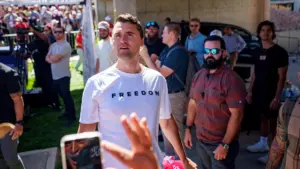 Trường Đại học Carnegie Mellon xem xét các bài đăng ‘đe dọa’ của giáo sư về vụ sát hại Charlie Kirk