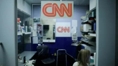 Chánh án Yêu cầu Tòa Bạch Ốc Phục Hồi Thẻ Nhà Báo Cho CNN, Politico và MS NOW