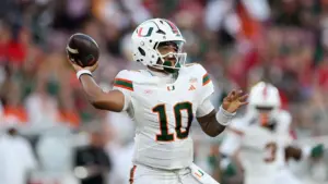Sóng gió mới cho Miami Hurricanes với một quân át chủ bài nữa