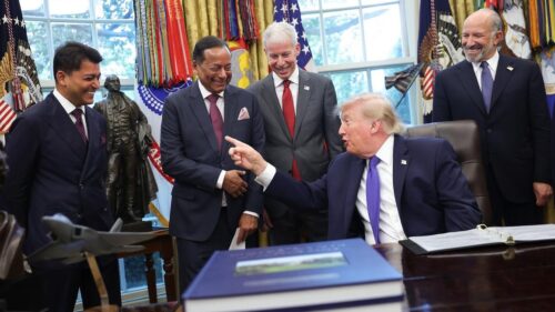 Tổng Thống Donald Trump Công Bố Dự Án Nhà Máy Thép Lớn Nhất Lịch Sử Hoa Kỳ Tại Iowa