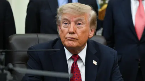 Dân biểu Hạ viện Lập kế hoạch Điều tra Tổng thống Donald Trump Nếu Giành Đa số