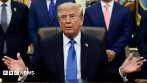 Tổng Thống Trump gọi lo ngại về an toàn AI là ‘trò lừa’