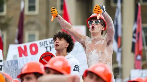 ESPN bị người hâm mộ chỉ trích vì quyết định kinh khủng trên College GameDay