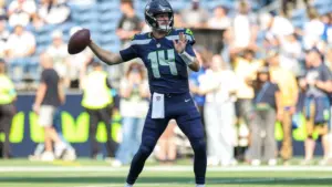 Seattle Seahawks đón chào mùa giải NFL với trận gặp New England Patriots