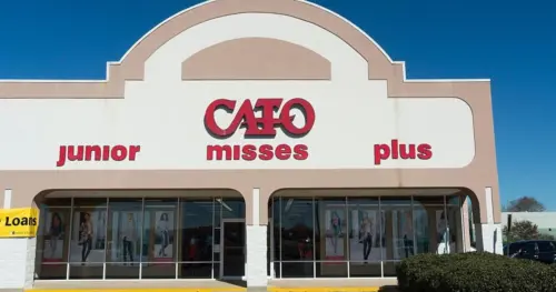 Cato Fashions Đóng Cửa 120 Cửa Hàng Giữa Áp Lực Chi Tiêu Của Người Tiêu Dùng