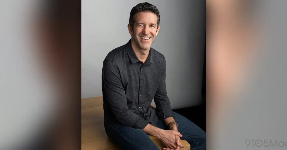 Hồ Sơ Về John Ternus: Những Tiết Lộ Về Cuộc Sống và Danh Tiếng Của Tân CEO Apple