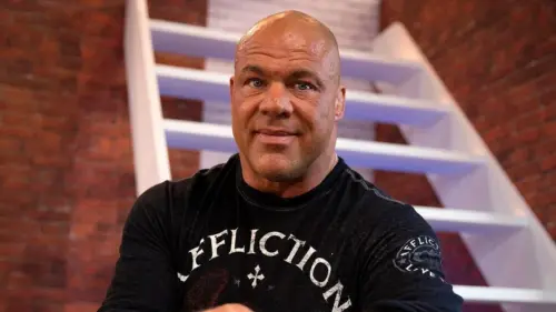 Cựu sao WWE Kurt Angle cho rằng sự nghiệp ở TNA lẫy lừng hơn WWE