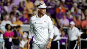 Huấn luyện viên Pete Golding của Ole Miss mô tả cuộc đối đầu với Lane Kiffin của LSU là ‘như buổi họp mặt cuối tuần ở trường trung học’