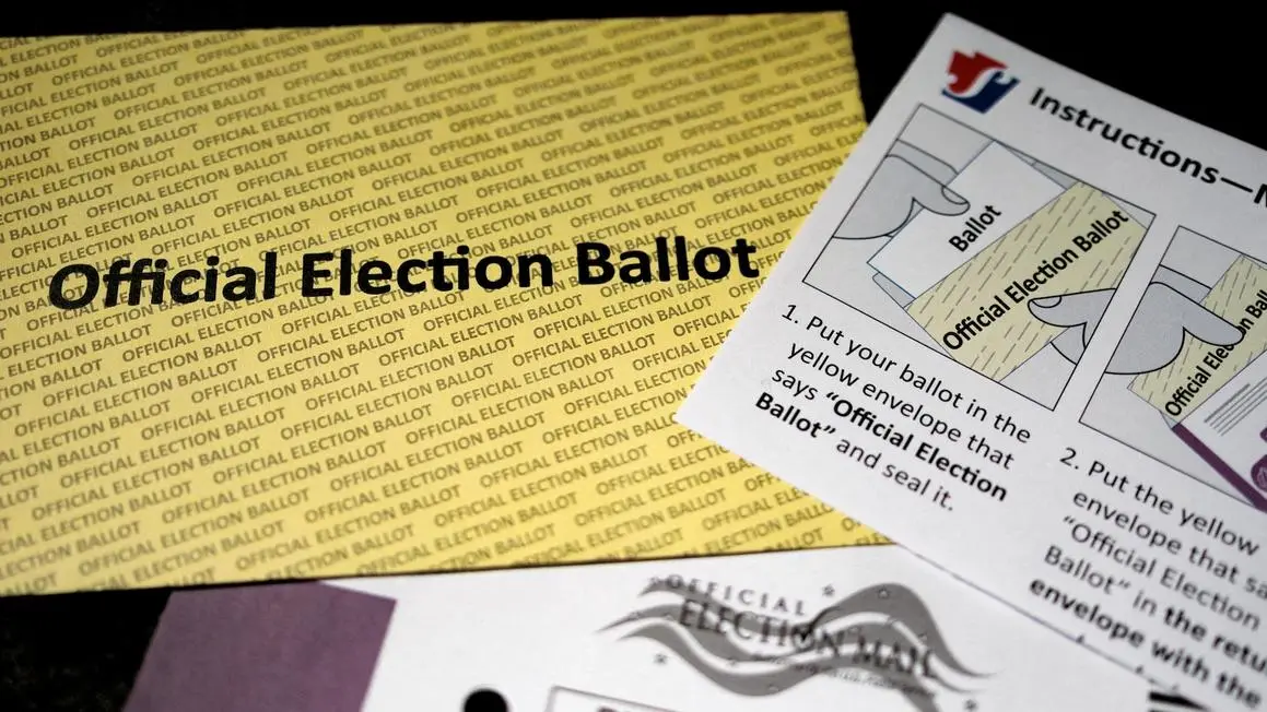 Chính quyền Trump kháng cáo khẩn cấp lên Tối Cao Pháp viện về quy định bỏ phiếu qua thư của USPS