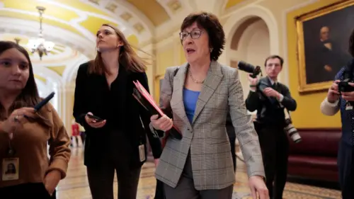 Thượng Nghị Sĩ Susan Collins phản bác cáo buộc hối lộ trong bối cảnh cuộc đua cam go vào Thượng Viện