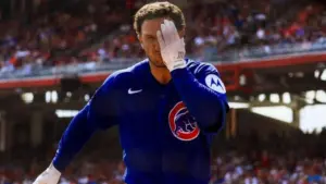 Cầu thủ bóng chày Alex Bregman nhập viện sau khi bị bóng đánh trúng mặt