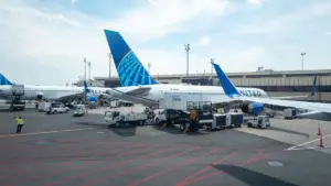 Chuyến bay bị đình chỉ tại Newark, Philadelphia do sự cố thiết bị