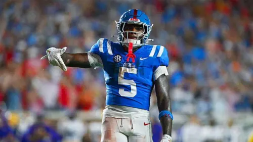 ESPN bị chỉ trích vì sai sót số liệu về lịch sử chiến thắng của đội Ole Miss