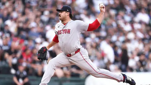 Tân binh Red Sox với bộ ria mép ấn tượng mở màn với immaculate inning, khiến Royals hoàn toàn bất lực