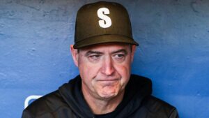 HLV Seattle Mariners Dan Wilson Tự Thông Báo Bị Sa Thải