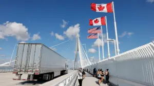 Canada Đánh Thuế Trả Đũa Hàng Mỹ Khi Tổng Thống Donald Trump Cảnh Báo Leo Thang