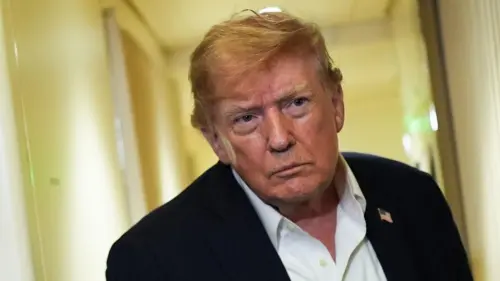 Tổng Thống Trump Đồng Ý Với Quy Định Đạo Đức Mới Trong Dự Luật Tiền Mã Hóa