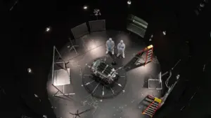 Tàu vũ trụ tư nhân tiếp cận kính viễn vọng gặp nạn của NASA dù không cứu vãn được